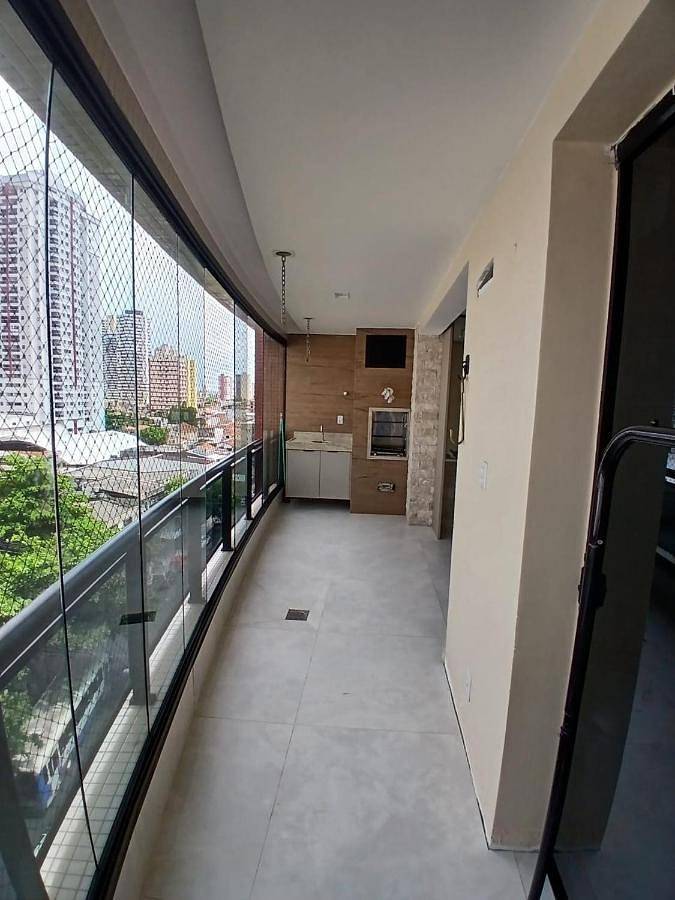 Casas e apartamentos de temporada para 4 pessoas, com piscina e balcão, adaptado a crianças em Belém