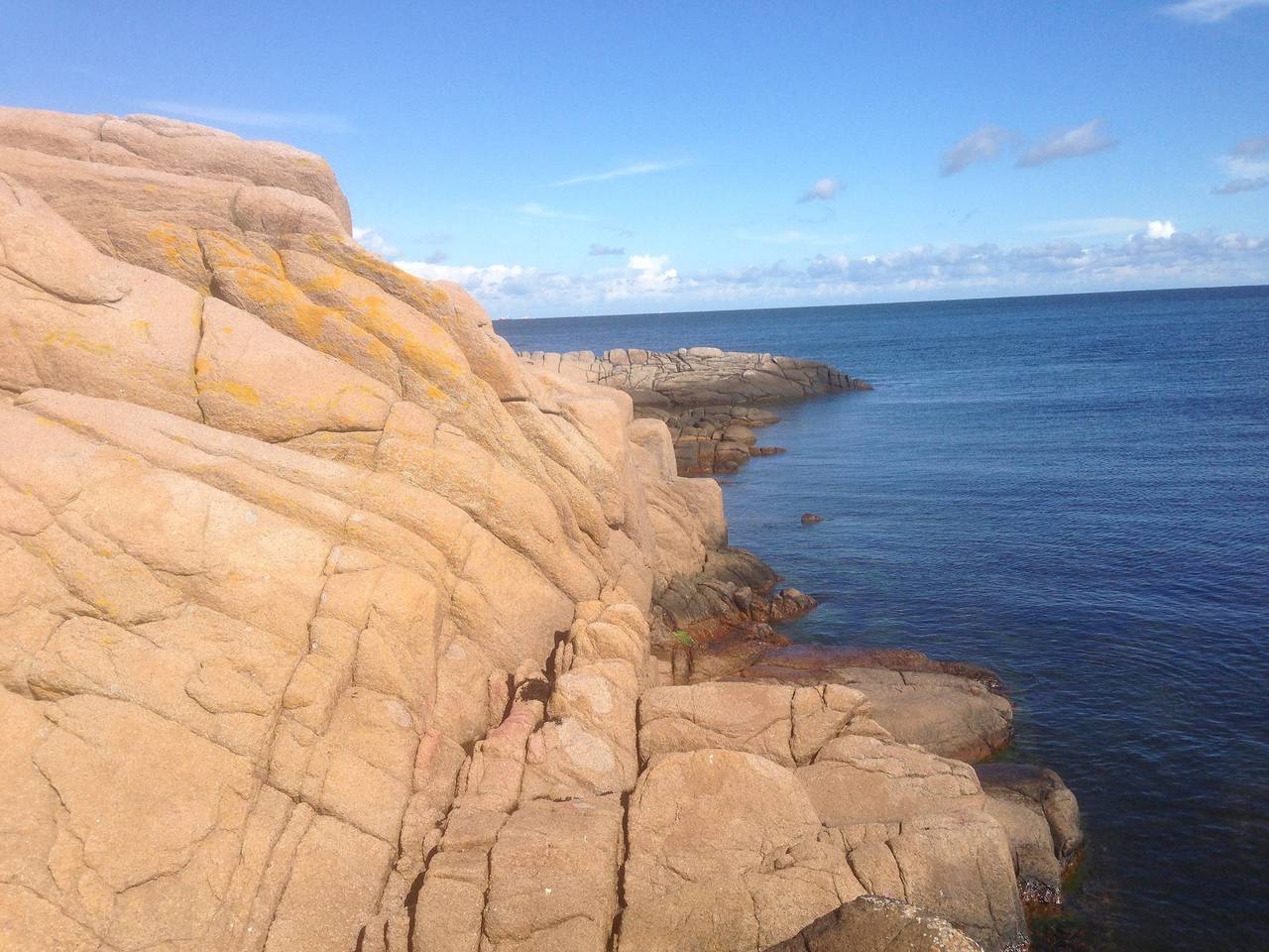 Entire apartment, Holiday apartment with sea view on the cliffs in Allinge, Bornholm