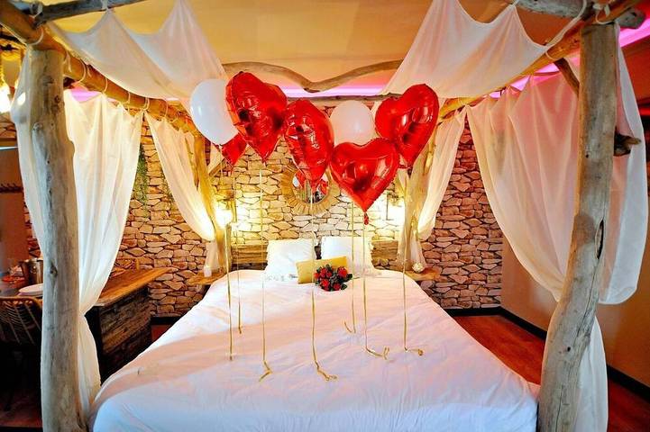 Ganze Wohnung, Évasion Safari luxe, Private Xxl Spa, Cinema screen, Waterfall, Sleeps 4 in Bourgoin-Jallieu, La Tour-du-Pin und Umgebung