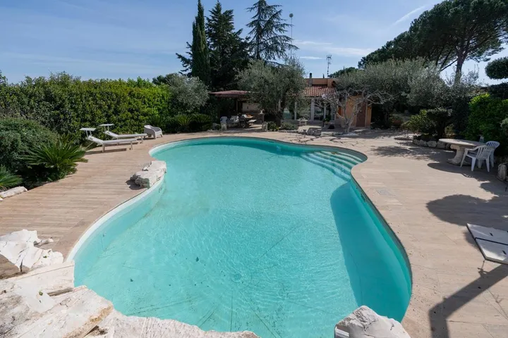 Maison de campagne pour 3 personnes, avec piscine ainsi que vue et jardin - 1