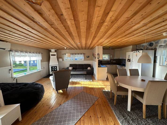 Location de vacances pour 6 personnes, avec jardin ainsi que vue sur le lac et vue à Kiruna - 3