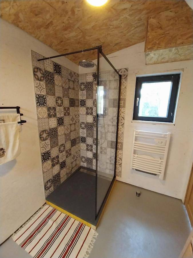 Gîte pour 4 personnes, avec terrasse et vue sur le lac à Saint-Michel-de-Chavaignes - 3