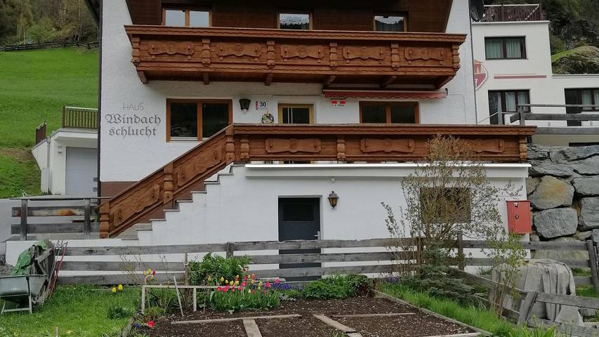 Hütte für 4 Personen, mit Balkon im Ötztal - 3