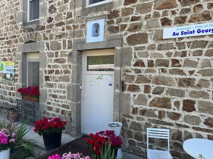 Gîte pour 52 personnes, avec terrasse, animaux acceptés