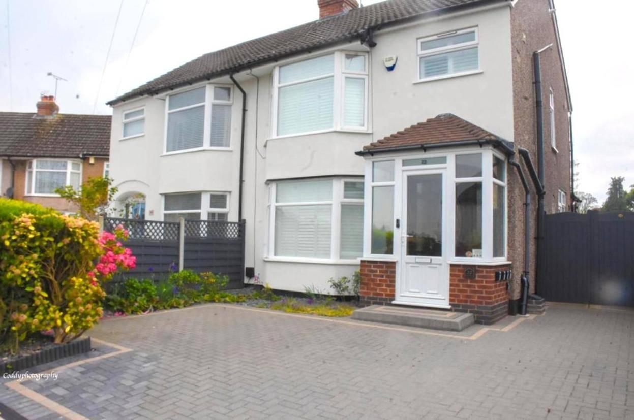 Double Room in Coventry, Birmingham Area