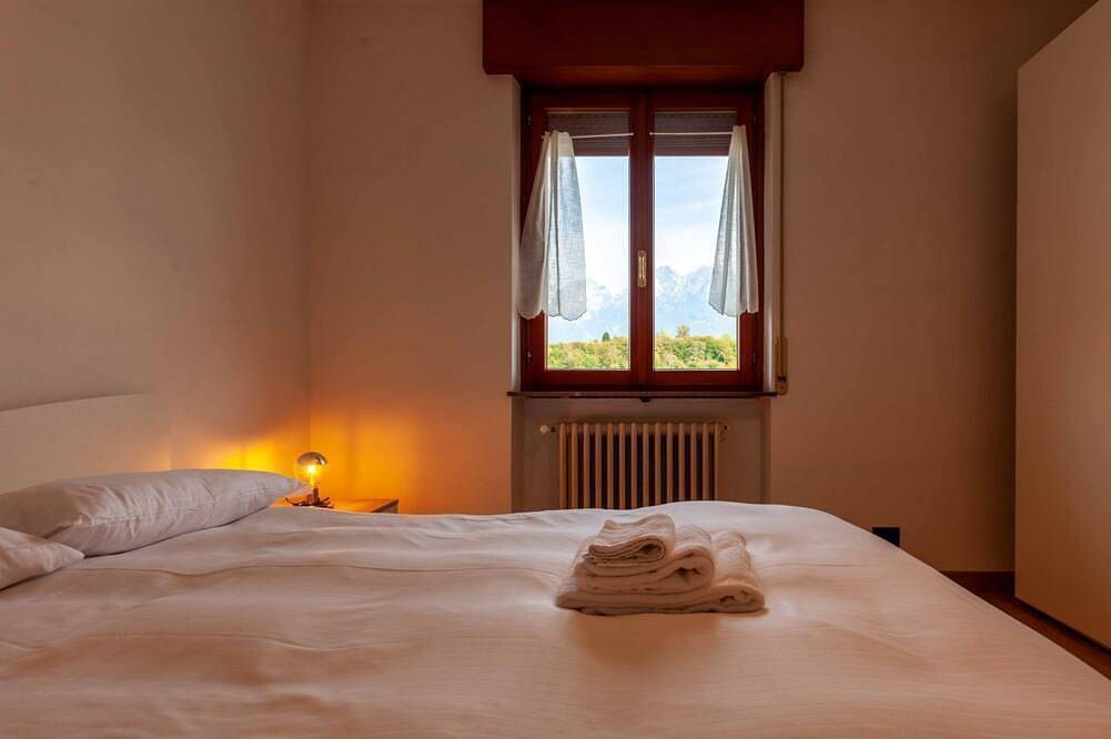 Appartement entier, Marmolada - Splendid penthouse with panoramic terrace in Belluno Center in Belluno, Schiara