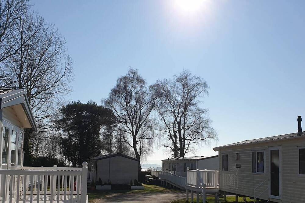 Lodge for 8 People in Poole, Poole Harbour