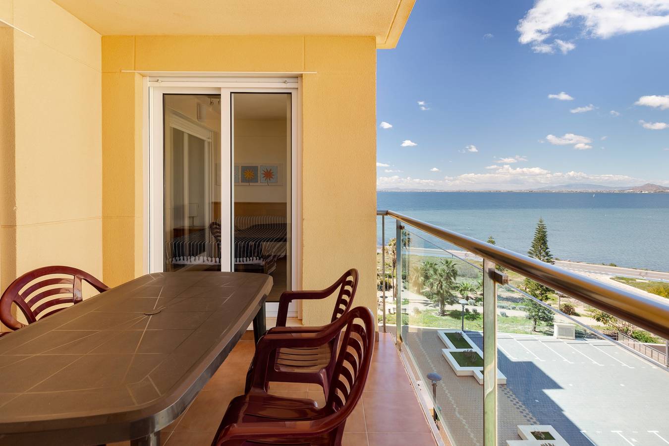 Apartamento entero, Apartamento 'Dos Mares - 106' con vistas al mar, Wi-Fi y aire acondicionado in Tomas Maestre Marina (La Manga), San Javier