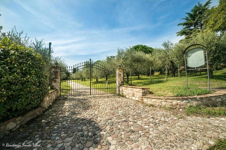 Casa vacanza per 6 persone, con Balcone e Terrazza nonché Giardino e Vista lago a Ponti sul Mincio