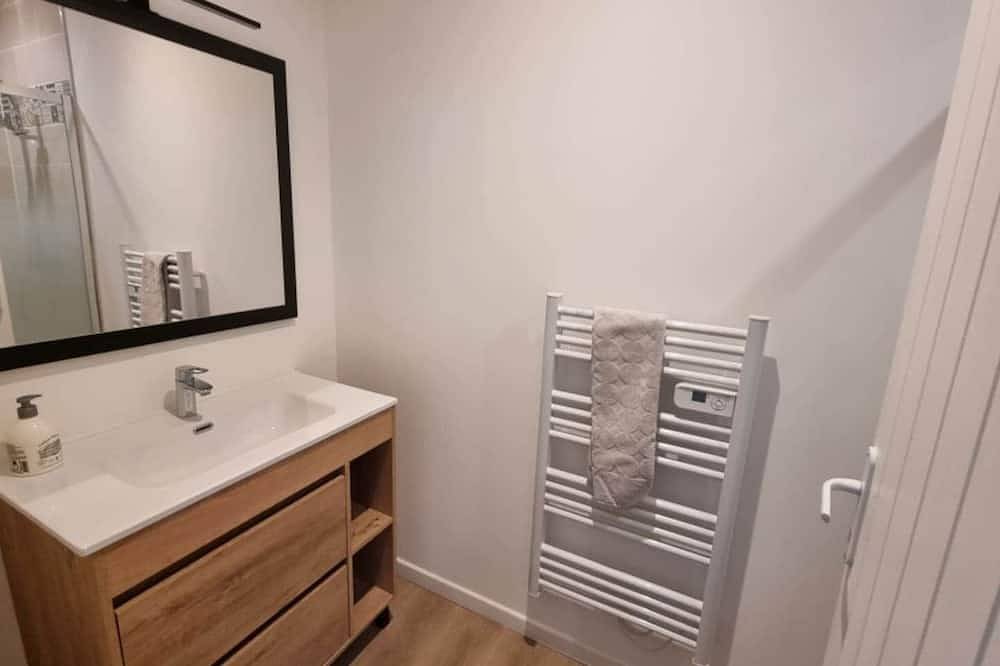 Appartement entier, Studio S3 - Piscine & Parc , 100m Cadre Noir in Saumur, Vallée de la Loire