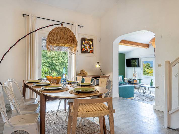 Ferienhaus für 8 Personen, mit Ausblick und Garten sowie Terrasse in Cogolin - 3