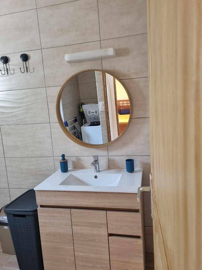 Location de vacances pour 6 personnes, avec terrasse, animaux acceptés à Saint-Philippe - 2