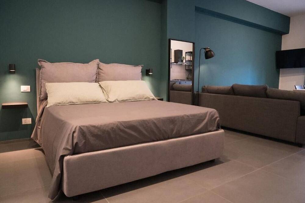 Apartamento entero, Oktò apartments Milazzo: Studio apartment with terrace in Milazzo, Provincia de Messina