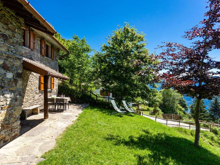 Ferienhaus für 6 Personen, mit Seeblick und Garten am Comer See