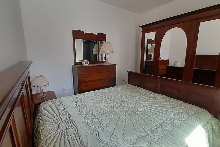 Location de vacances pour 11 personnes, avec terrasse et jardin à Mondello - 2