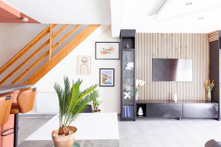 Gîte pour 5 personnes, avec terrasse à Démouville