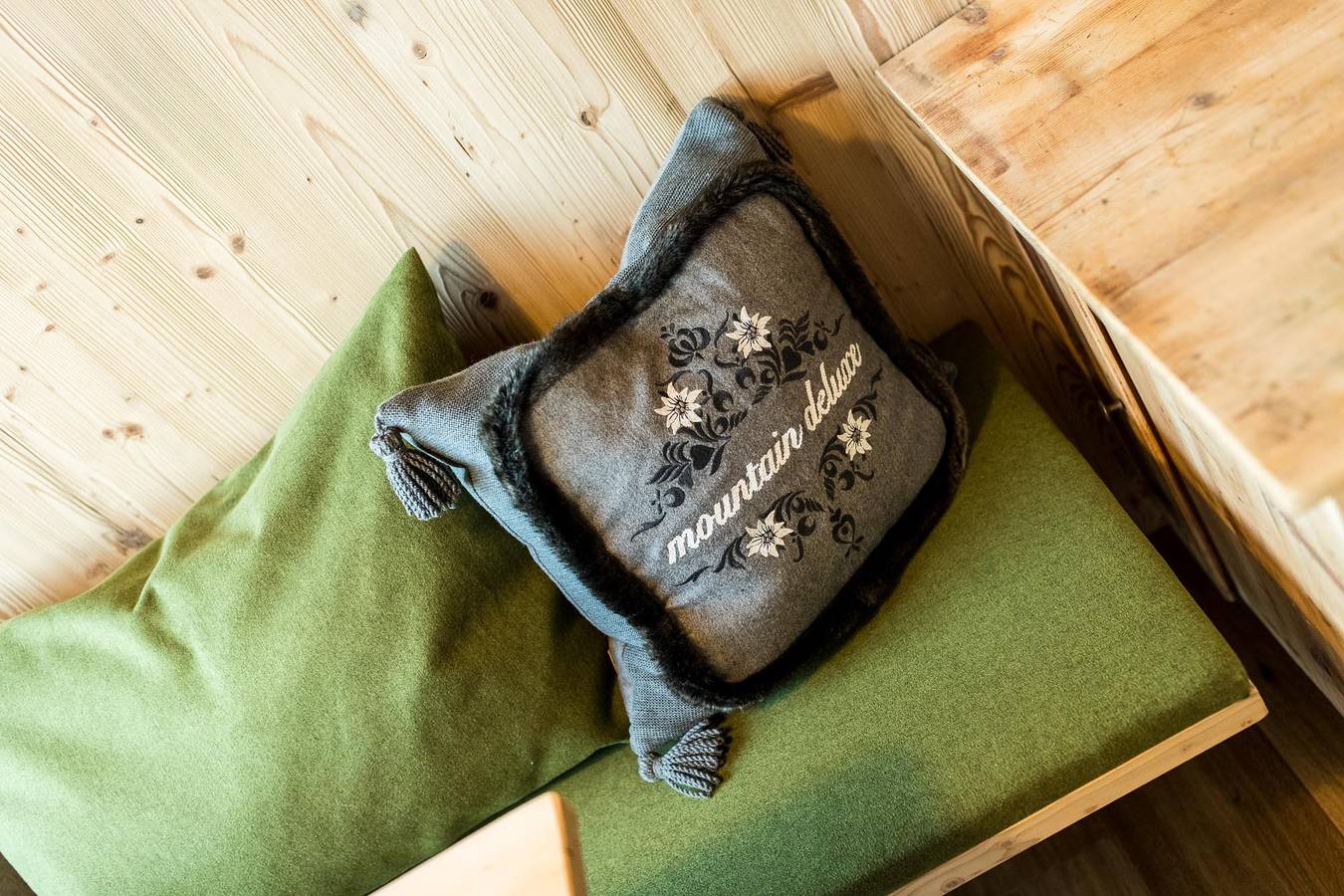 Ganze Wohnung, Ferienwohnung 'Aparment Deluxe 7' mit Bergblick, privater Terrasse und Wlan in Völs am Schlern, Dolomiti Superski