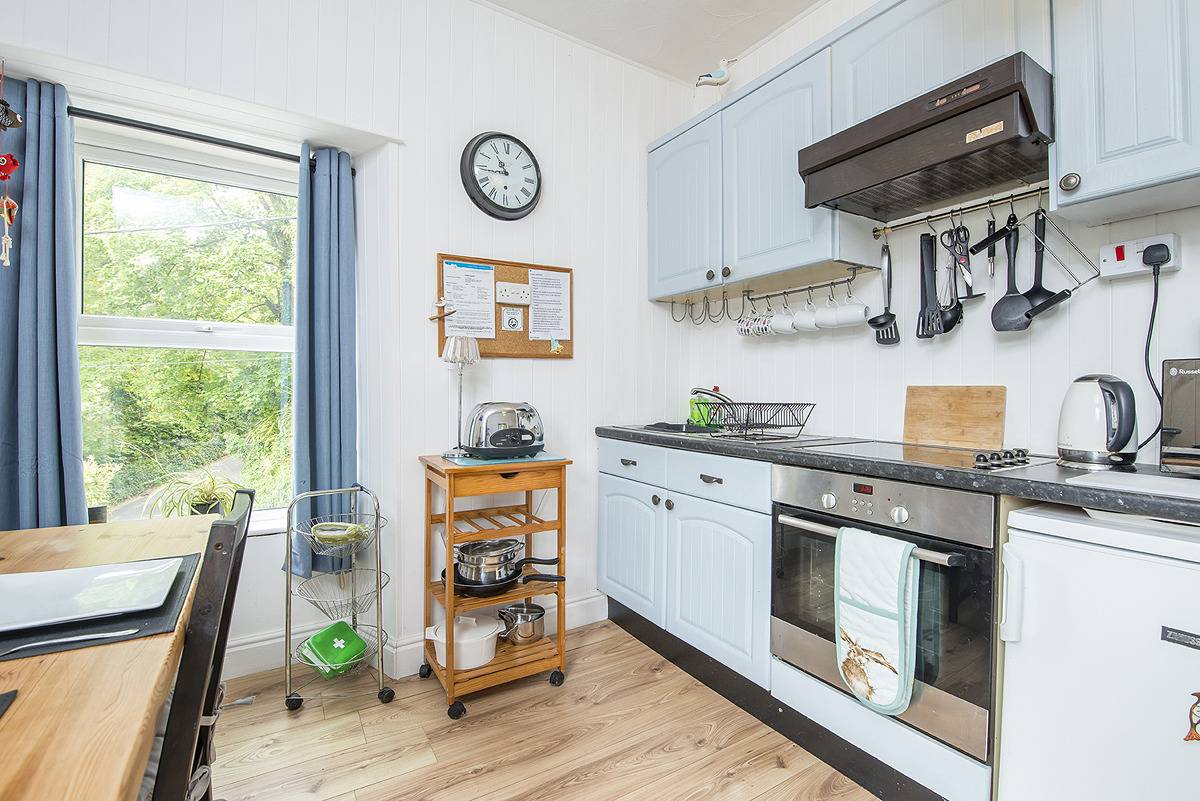 Entire holiday apartment, Glen Holme in Little Haven, Pembrokeshire