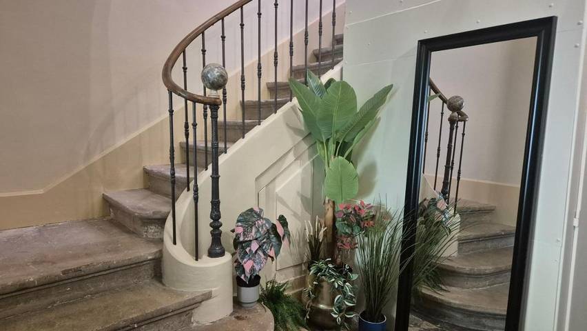 Gîte pour 4 personnes, avec terrasse dans Palais des Papes - 2