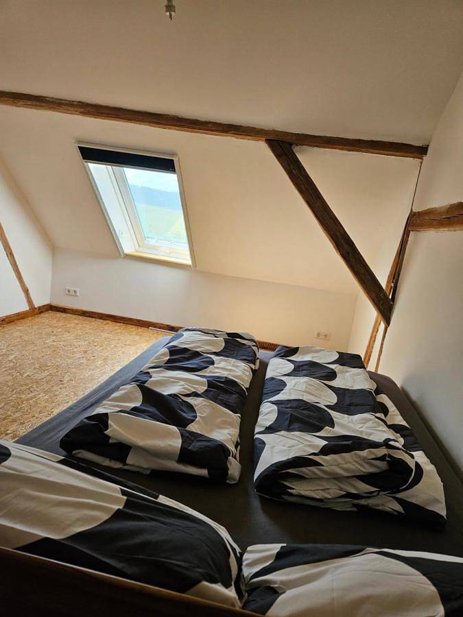 Ferienwohnung für 4 Personen, mit Terrasse und Garten sowie Ausblick