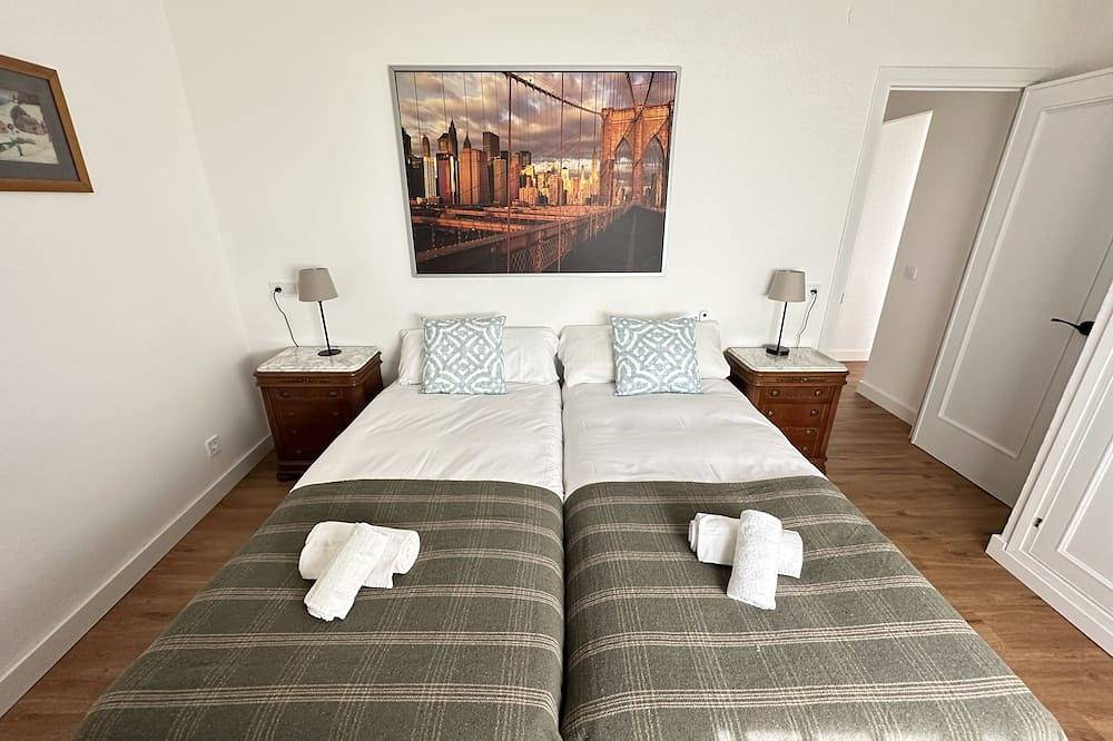 Ganze Wohnung, Abades Suite next to the Cathedral of Seville in Casco Antiguo, Sevilla