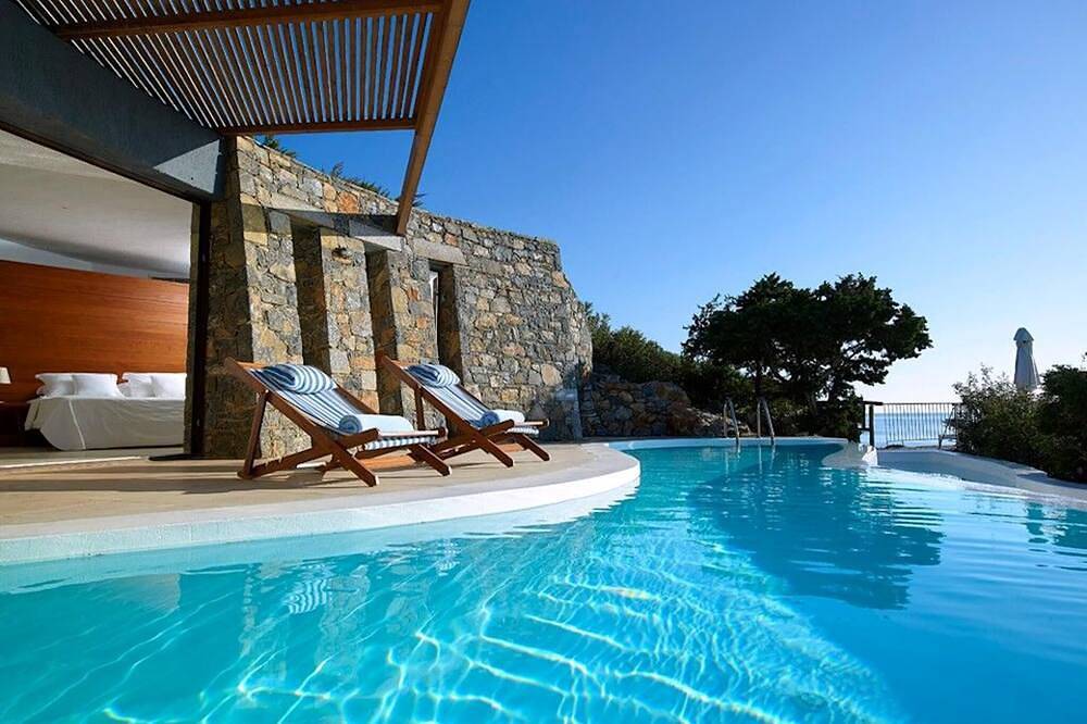 Luxury Crete Villa | Villa Daphne | Private Pool | Ocean Front | 1 Bdr | Nikolaos in Crète du Nord