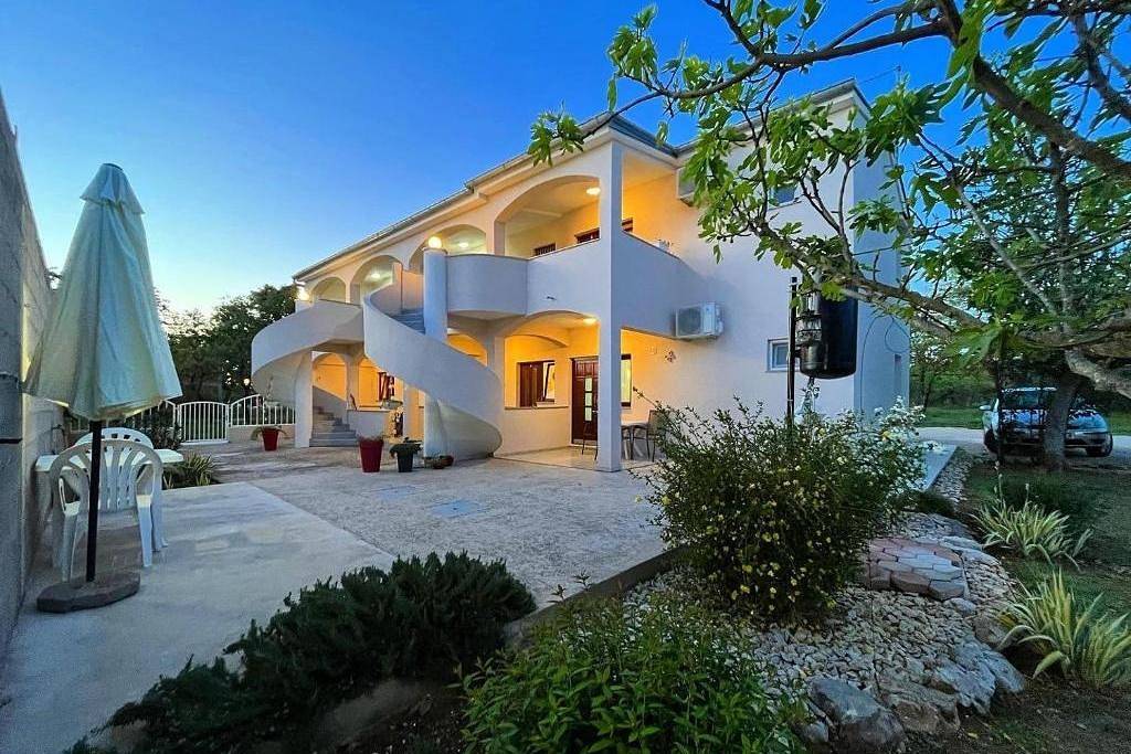 Ganze Wohnung, Studio Appartement mit Terrasse Biograd na Moru, Biograd As-23751-a in Biograd na Moru, Zadar