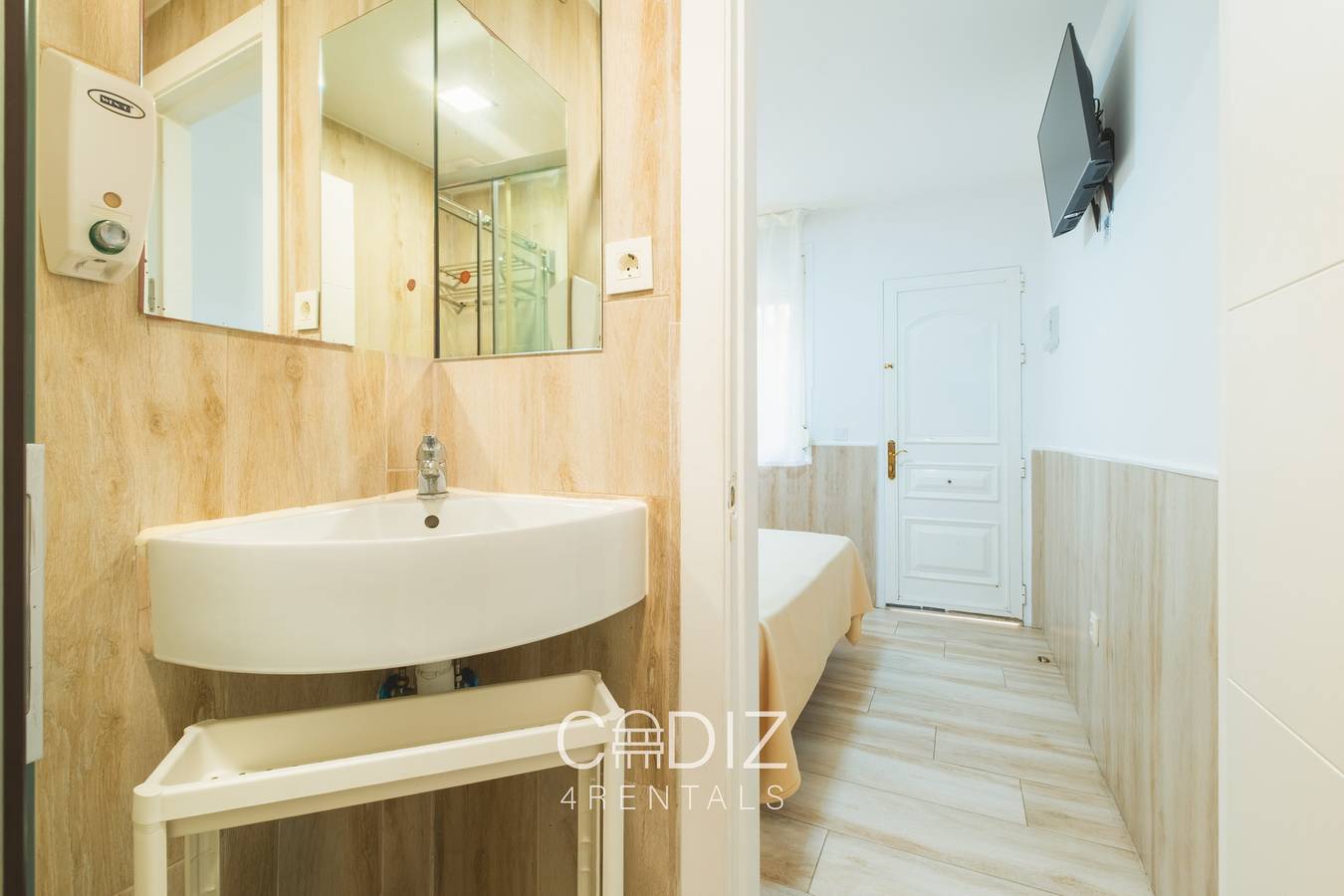 Apartamento vacacional entero, Habitacion doble - Hostal Imar in Playa La Victoria, Cádiz