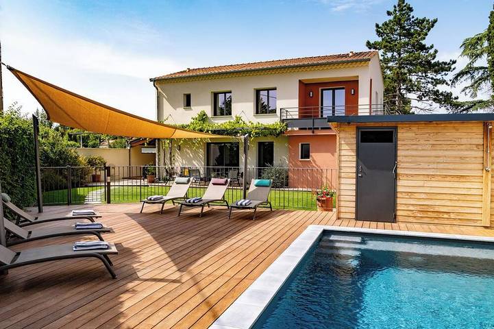Cottage pour 8 personnes, avec jardin à L'Isle-sur-la-Sorgue