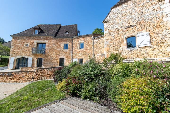 Location de vacances pour 14 personnes, avec jardin à Lacave - 4