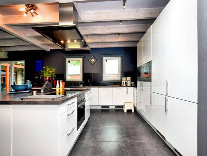 Location de vacances pour 15 personnes, avec piscine et jardin ainsi que jacuzzi et sauna dans Dochamps - 3