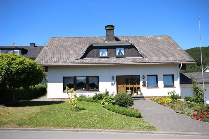 Vakantiewoning voor 4 personen, with Balkon and Balkon/Terras as well as Terras and Tuin in Hallenberg