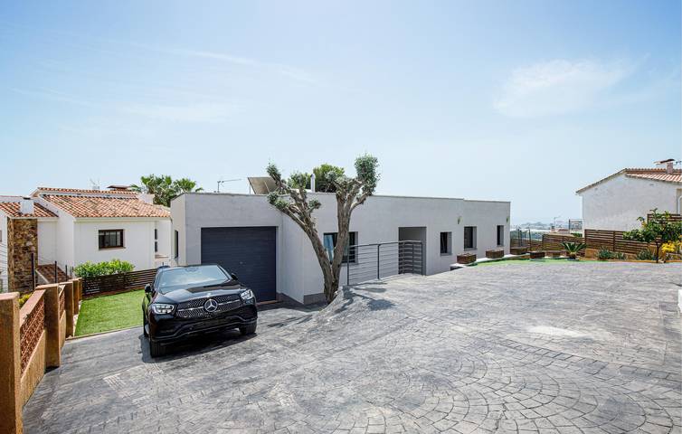 Location de vacances pour 6 personnes, avec jardin et terrasse à Santa Susanna - 3