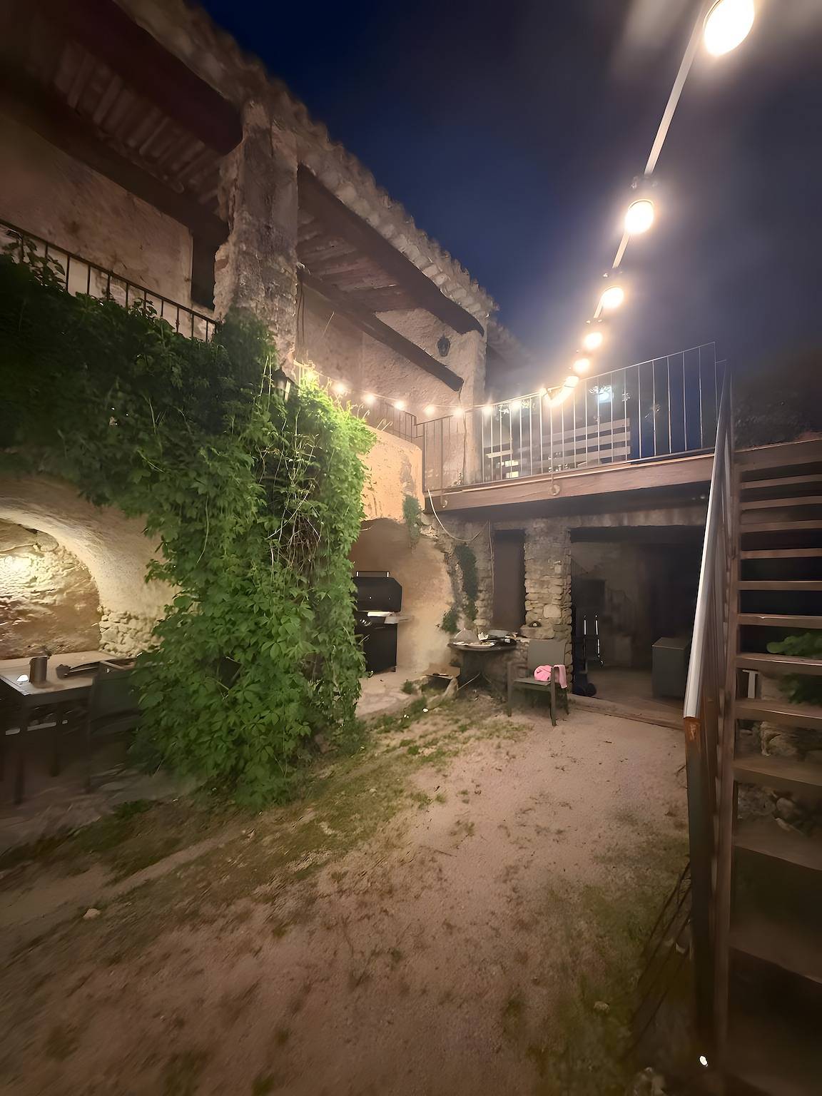 Magnifique mas provencaux pour 15 ou 20 personnes in Saint-Michel-d'Euzet, Région de Nîmes