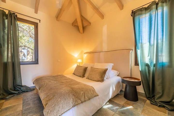 Villa pour 12 personnes, avec terrasse ainsi que vue et piscine à Pianottoli-Caldarello - 2