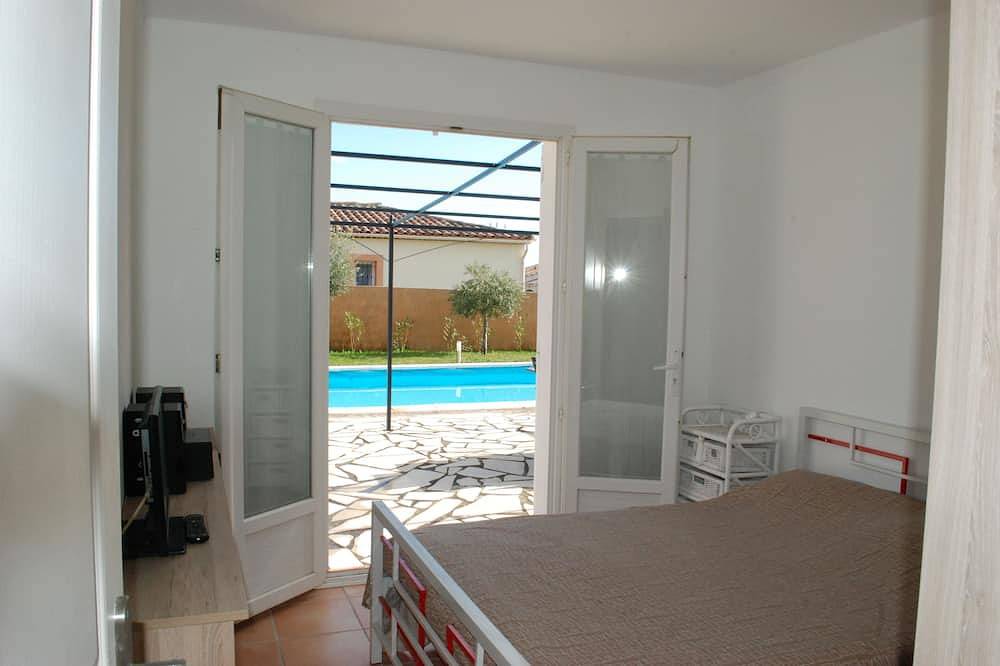 Villa mit Pool in der Nähe des Lake Ste Croix in Régusse, Brignoles Region