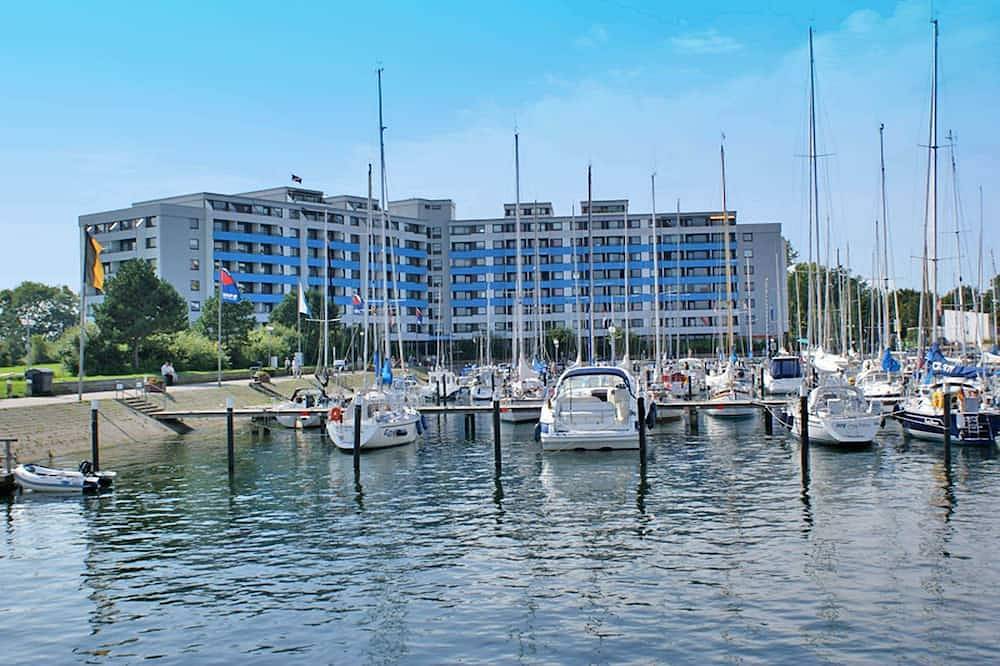 Ganze Wohnung, Ferienwohnung mit Hafenblick - Ferienwohnung in der Ostseeresidenz in Ostseebad Damp, Damp