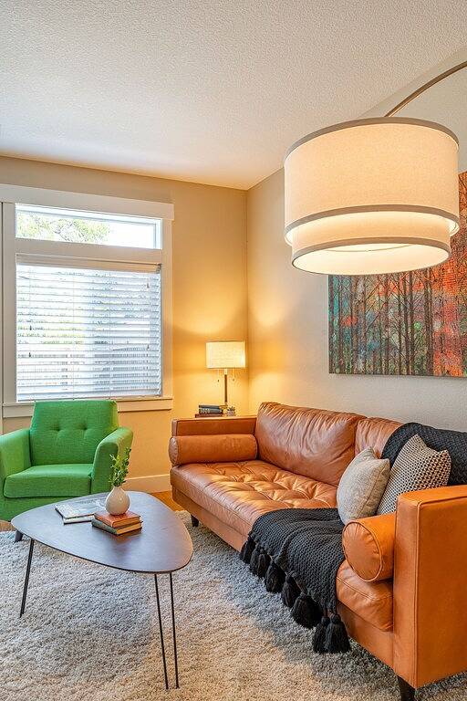 Modern, Kingsize-Betten, in der Nähe von allem in Tigard, Washington County (OR)