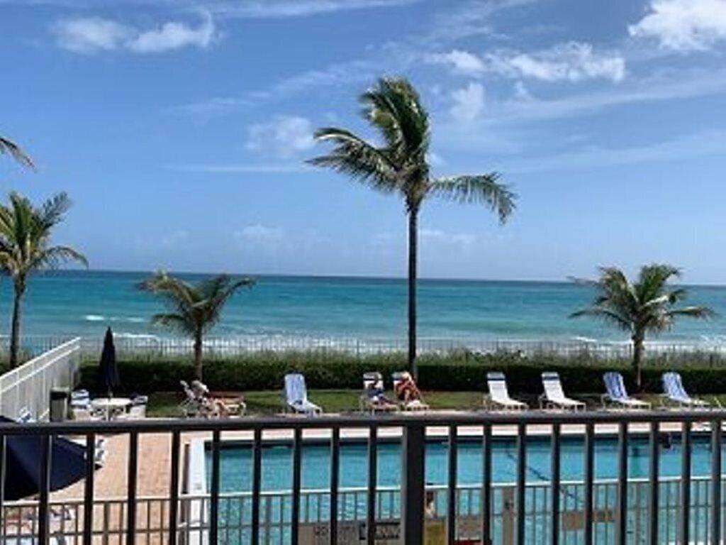 Ganze Wohnung, Tropical Paradise Oceanfront Condo - Pool and Restaurant in Hutchinson Island