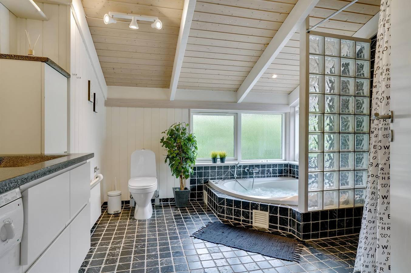 Stunning home in Løkken w/ Sauna, Wifi and 3 Bedrooms in Løkken, Hjørring Region