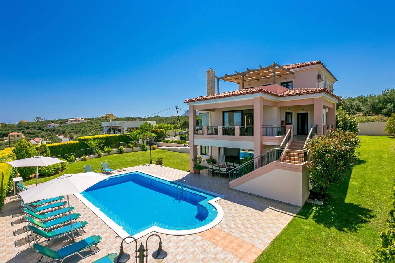 Villa Margarita Exi by Villa Plus in Kalyves, Chania und Umgebung