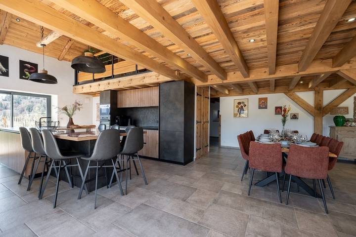 Chalet pour 12 personnes, avec jardin et jacuzzi