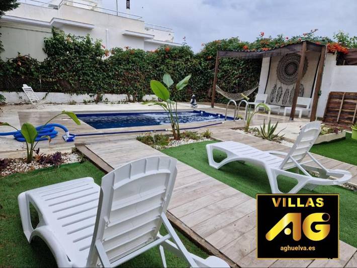 Casa rural para 8 personas, con Balcón y Terraza además de Jardín y Piscina en Cartaya