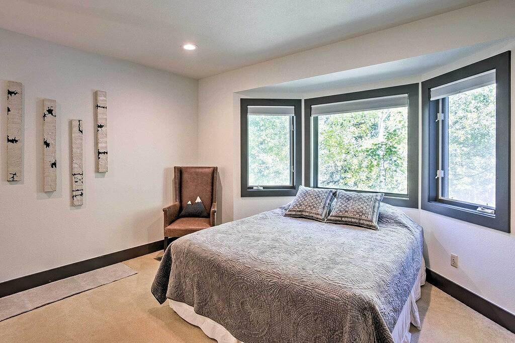 Wunderschönes Frisco Home mit Whirlpool - zu Fuß zur Main Street! in Frisco, Arapaho and Roosevelt National Forests