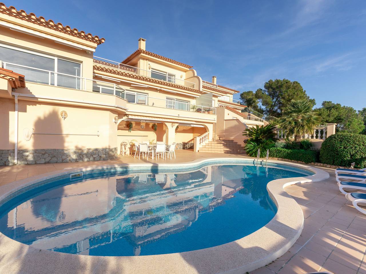 Villa luxueuse à L'Estartit avec piscine privée in l'Estartit, Torroella de Montgrí