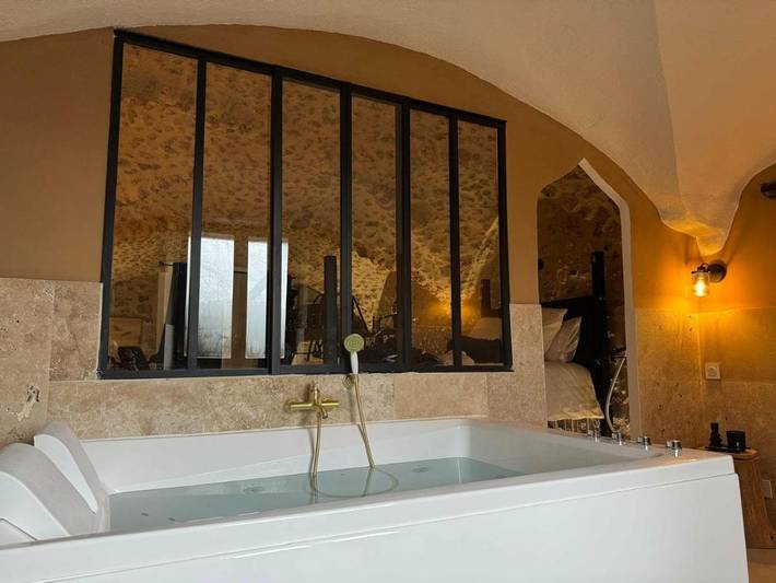 Gîte pour 2 personnes, avec vue à Bras - 2