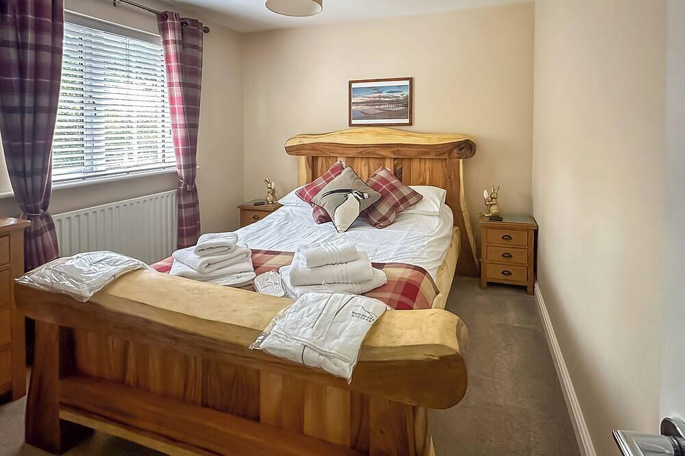 4 bedroom accommodation in Rowrah, near Frizington in Lake District