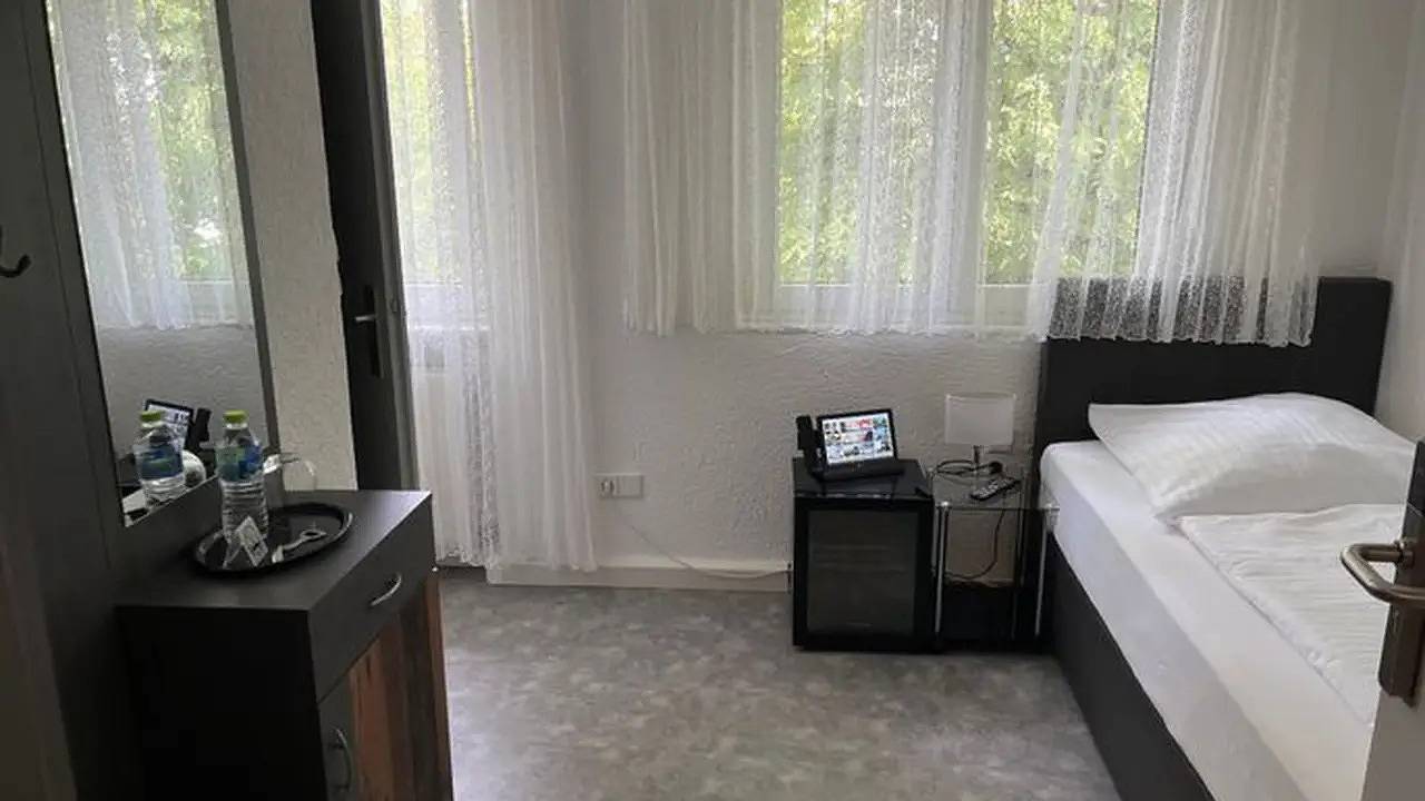 Einzelzimmer für 1 Person in Ludwigsburg in Ludwigsburg, Landkreis Ludwigsburg