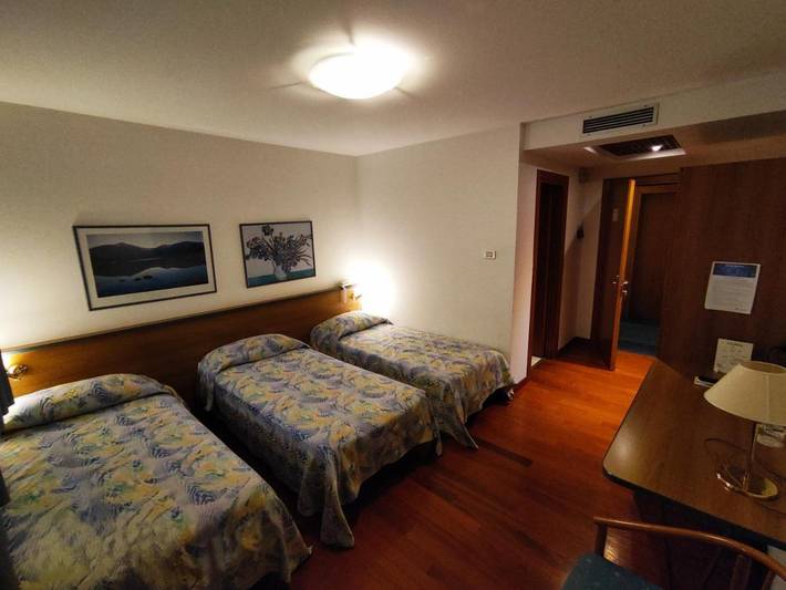 Hôtel pour 4 personnes, avec sauna ainsi que jardin et vue à Fontanafredda - 3