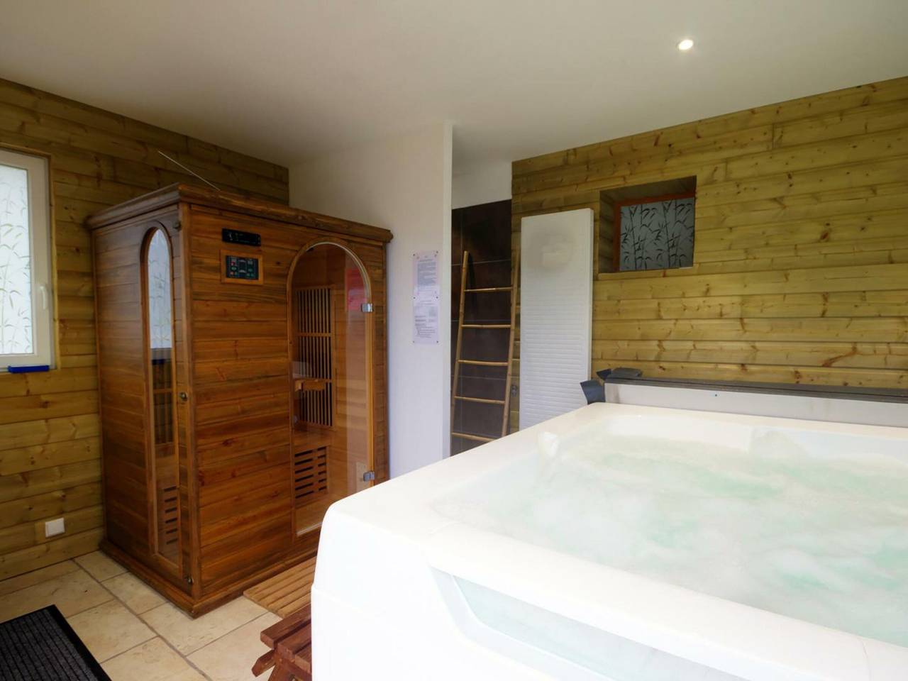 Cozy cottage with spa and sauna, pets allowed, foto 11